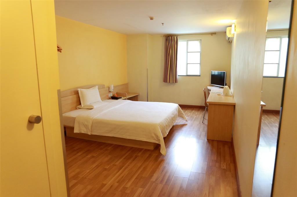 7Days Inn Suzhou Sanxiang Road Camera foto