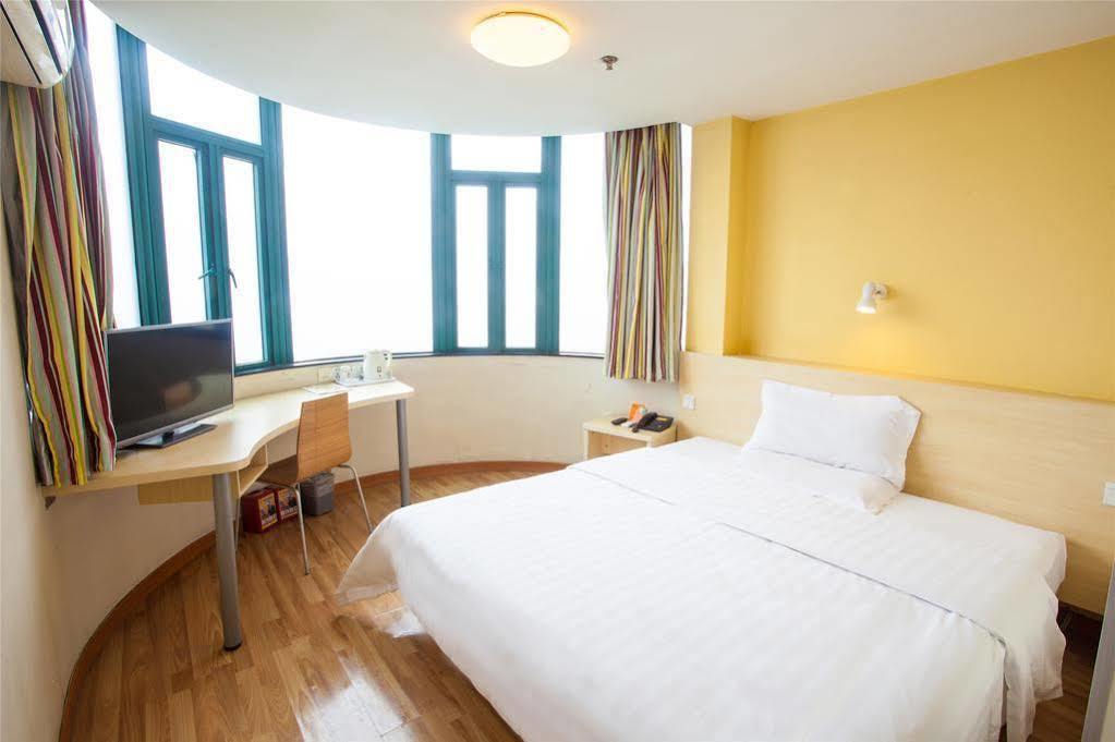 7Days Inn Suzhou Sanxiang Road Esterno foto